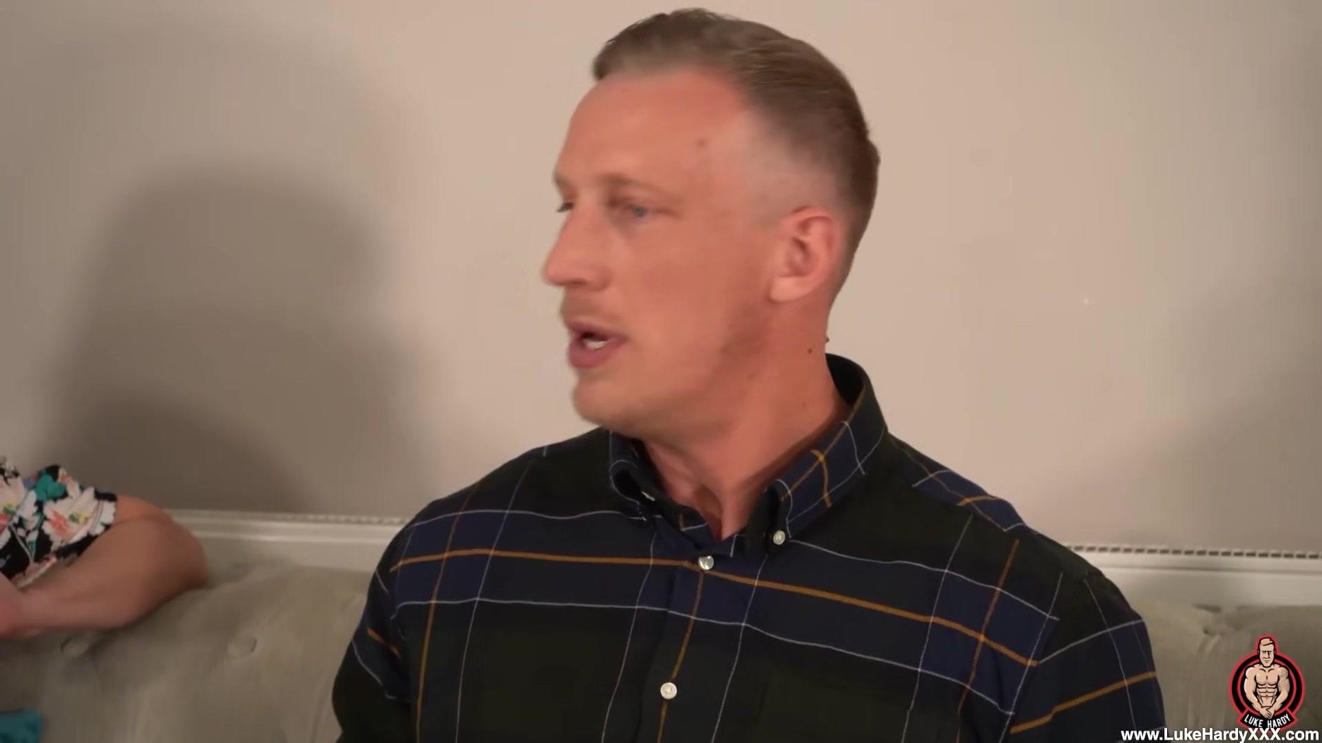 LUKE HARDY - Estate Agent Fucked For Fees