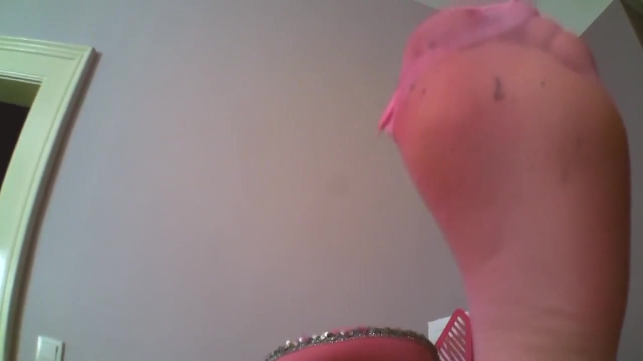 Princess Kimberly`s dirty feet play in pink pantyhose NO AUDIO by Foot Girls