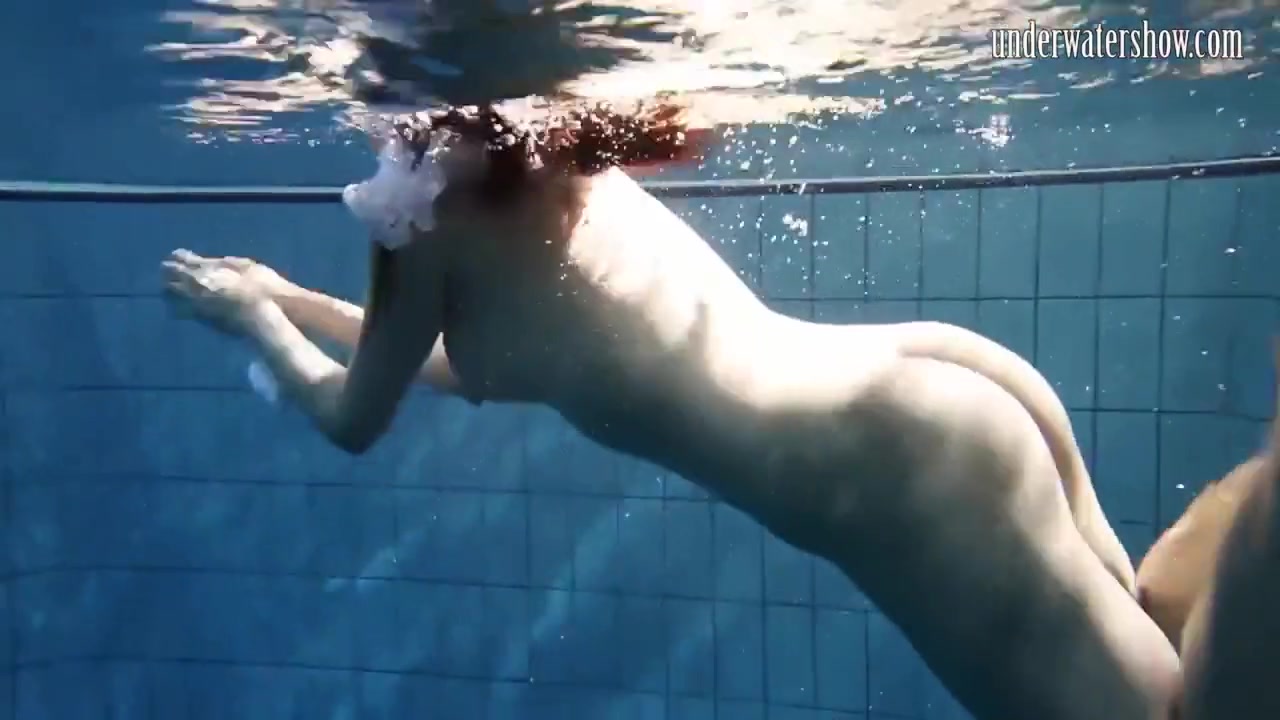 Hot Babe Swims In The Sea Like A Mermaid