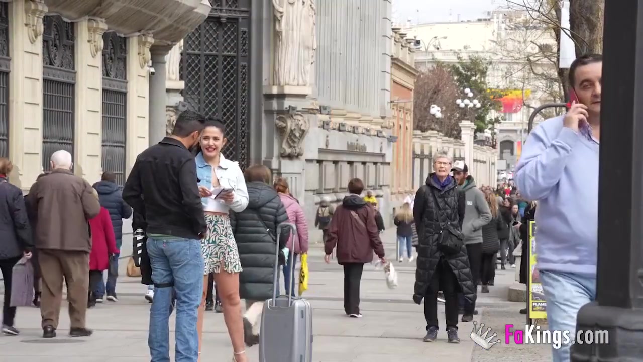 Nuria Millan And Her Love For Picking Random Guys In Public