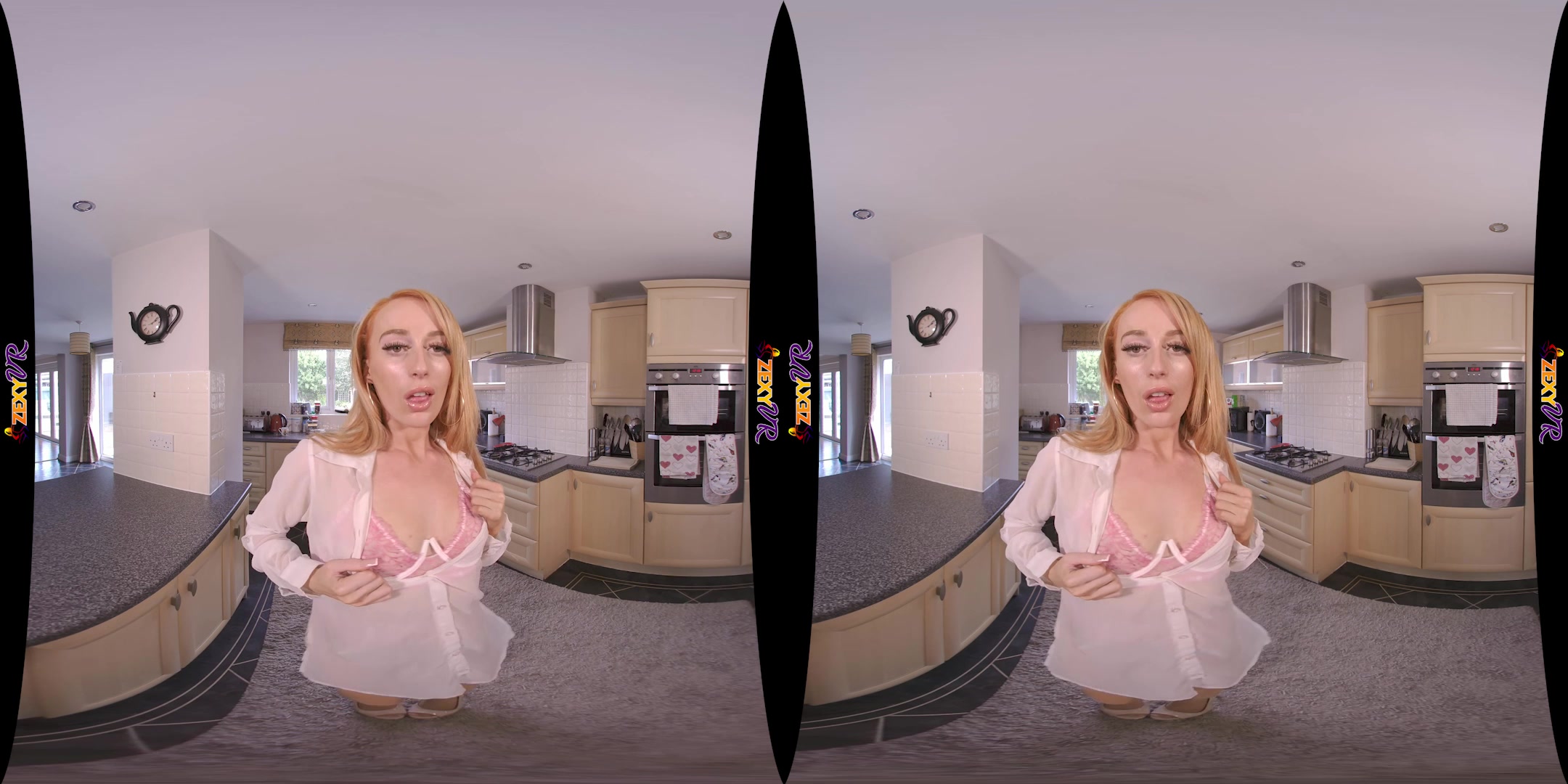 Naughty Housewife featuring Lizzie - ZexyVR