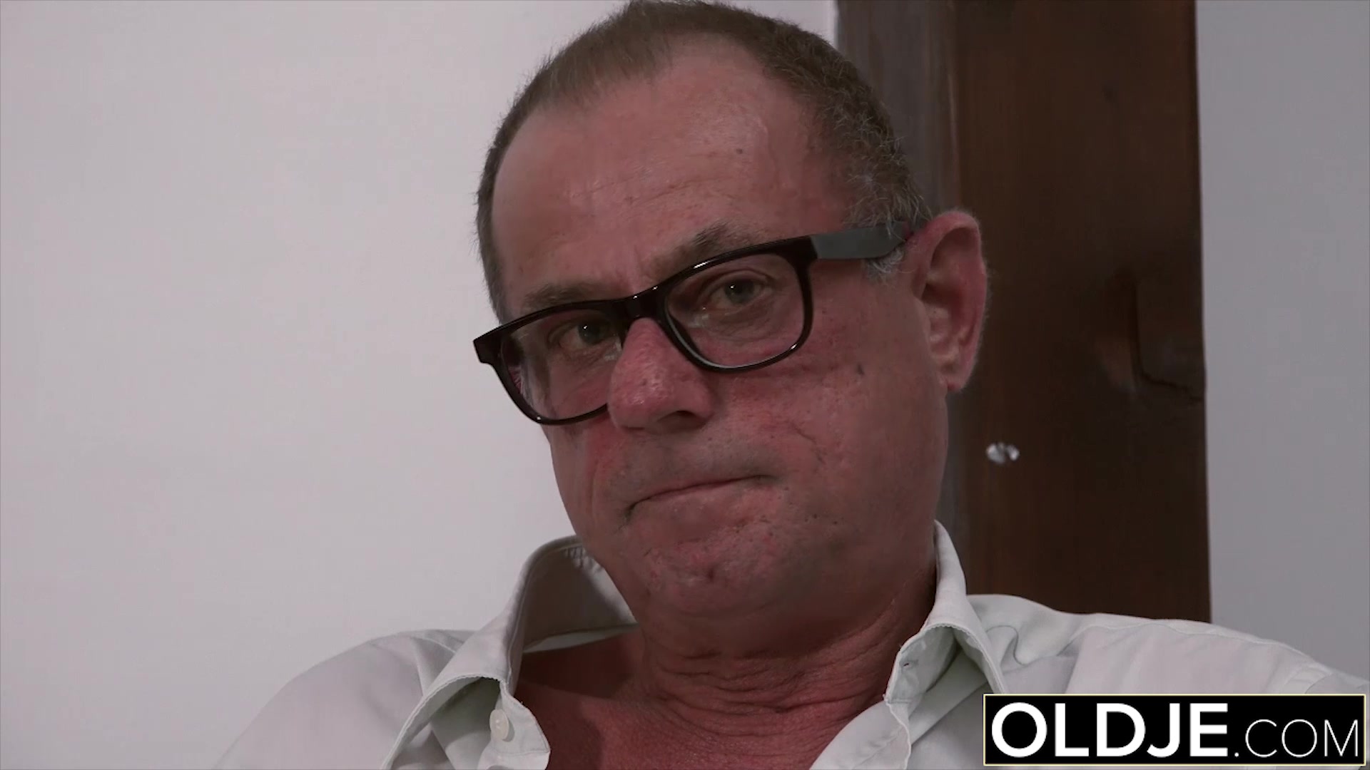 Hot Innocent teen 18+ Gives Grandpa Rimjob Rides His Cock