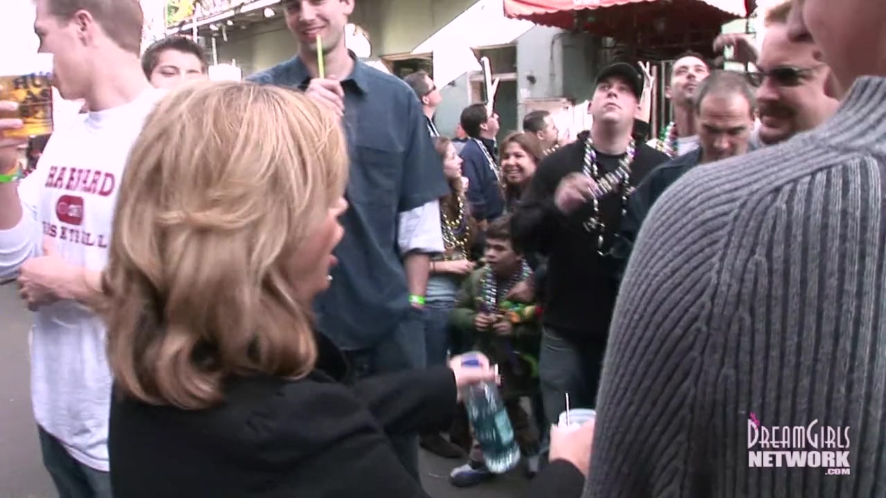 Fat Tuesday Freaky Milfs Getting Naked In The Street For Beads - DreamGirlsMembers