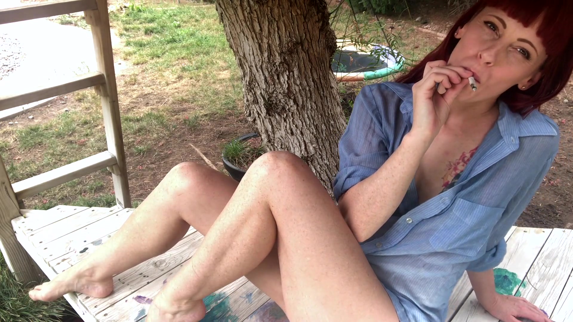 Smoking Solo - Nikki Rouge