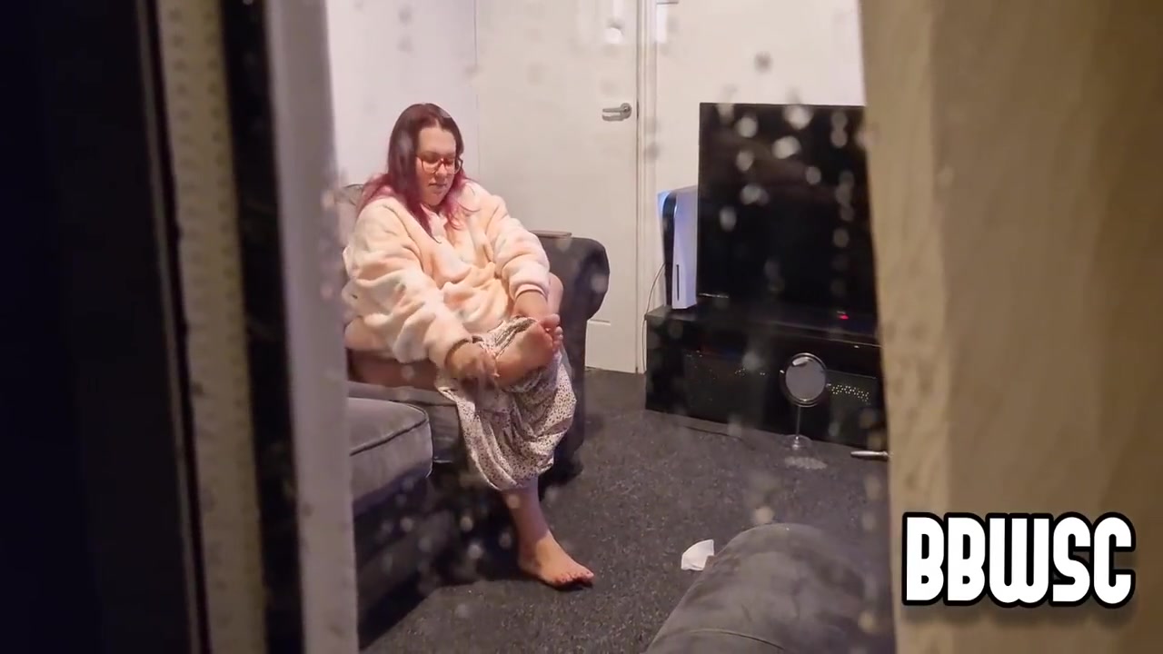 Liberty Black And Mr W In Bbw Gets Spyed On Pleasing Herself By Dirty Old Playing With His Cock Outside 6 Min