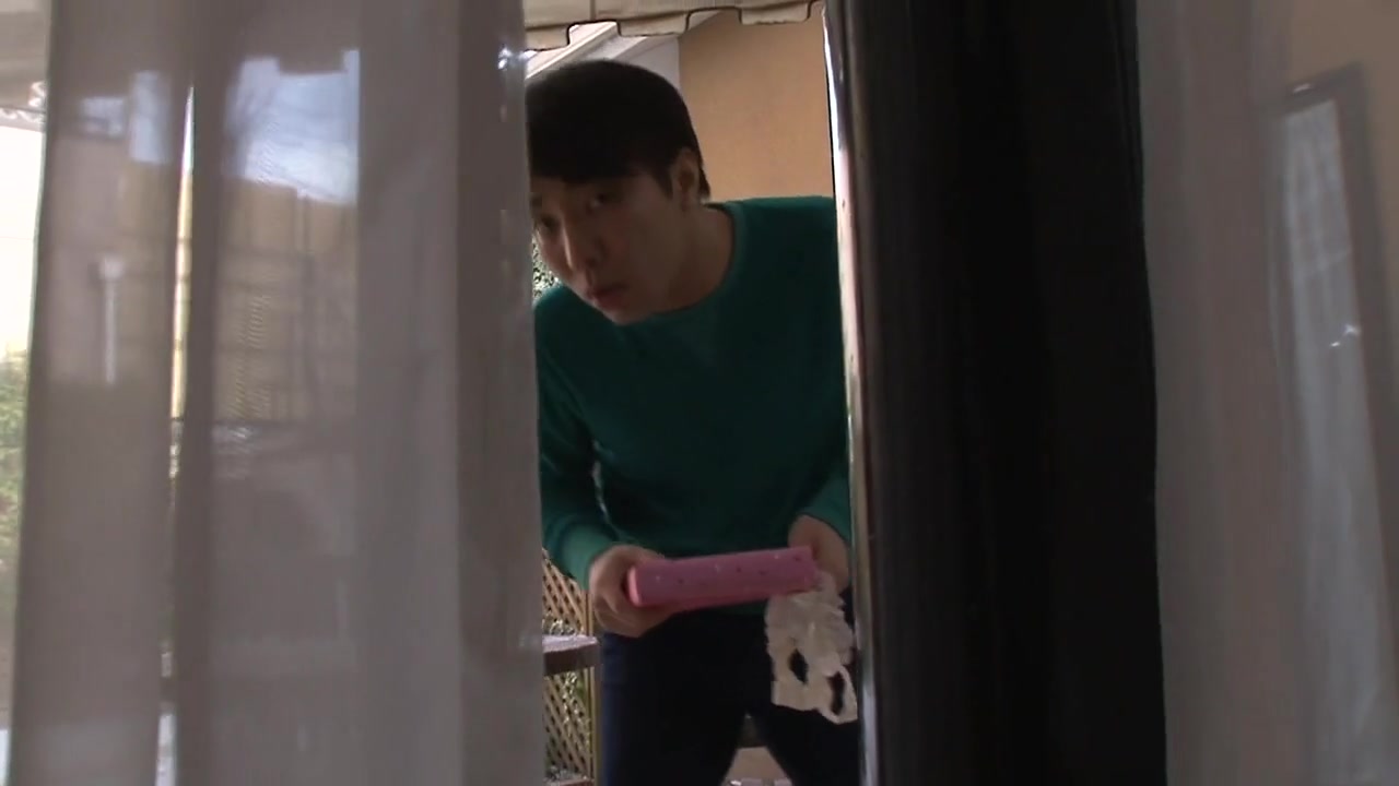 Neighbor Spying On Nozomi - MilfsInJapan