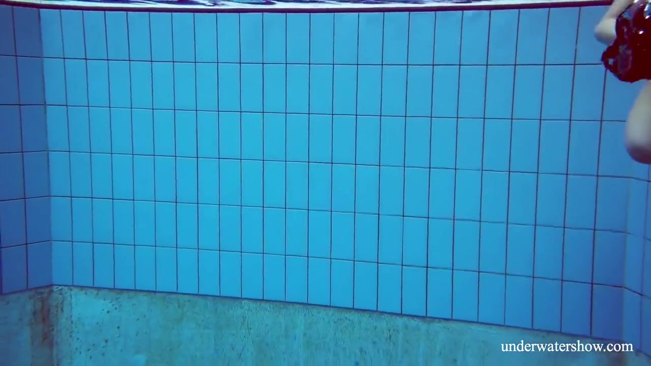 Hottest Underwater Girls Stripping Dashka And Vesta