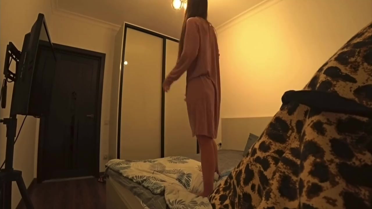 Fuck Me Before My Husband Comes Home! Wife And Friend 6 Min
