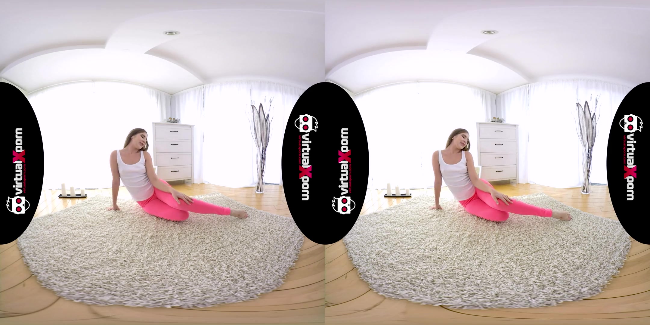 Mary Rock in Flexi teen 18+ Gymnast - VirtualXPorn