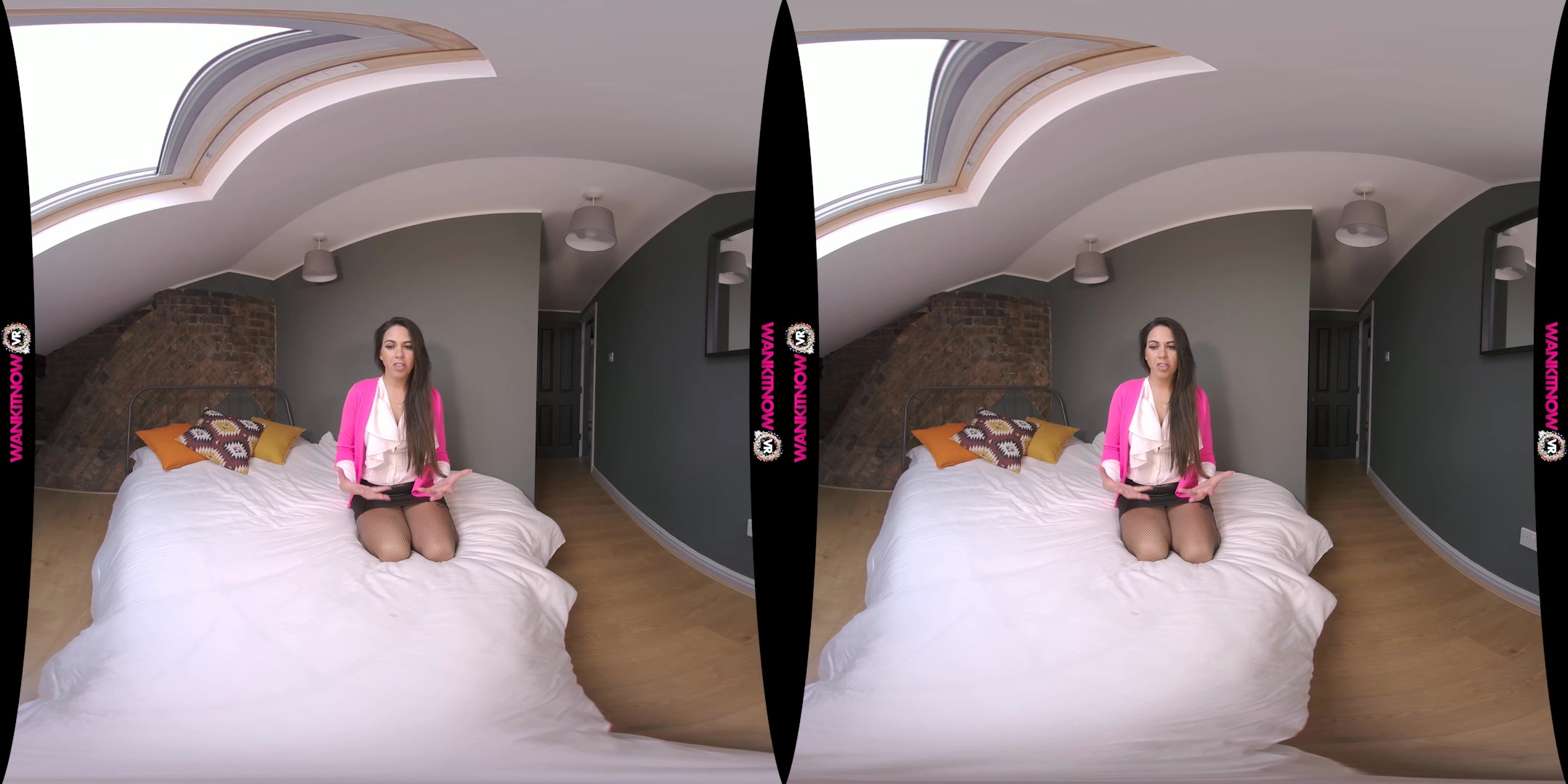 Meet In The Middle featuring Roxxy Lea - WankitNowVR
