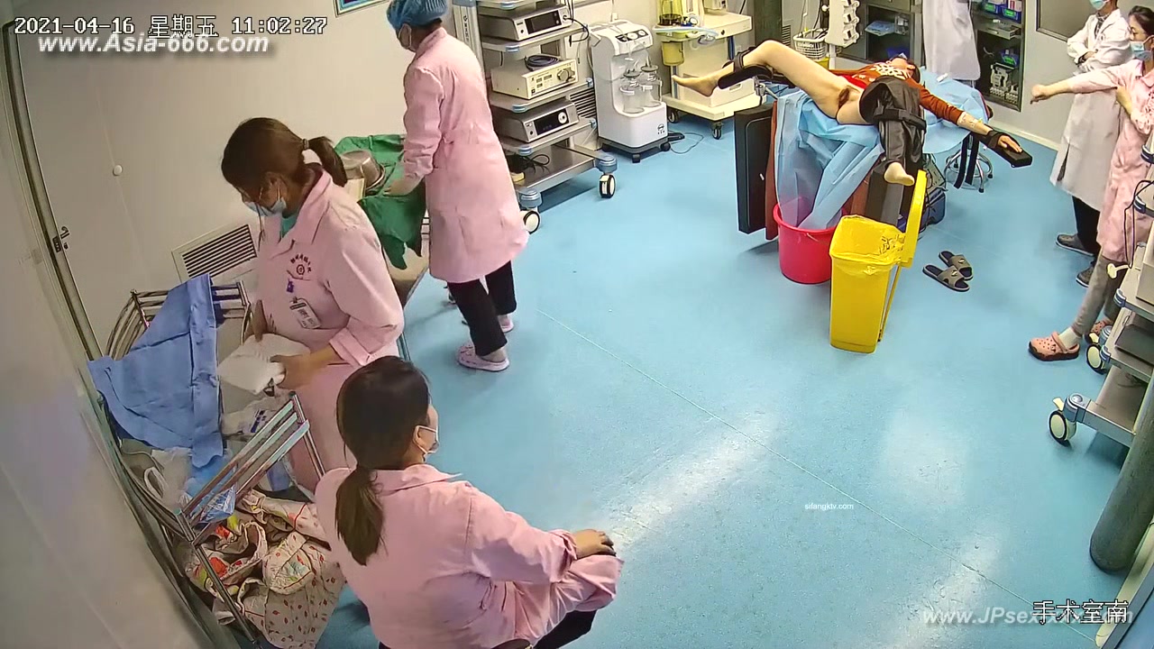 Peeping Hospital patient.8