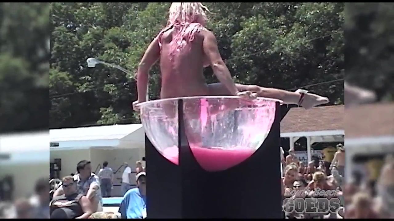 Video From The July 2004 Show - SouthBeachCoeds