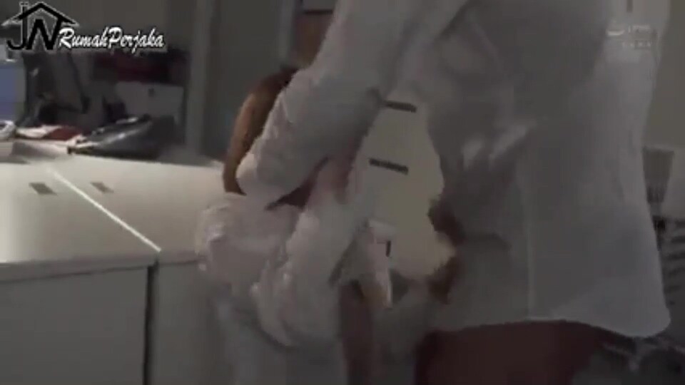 05356 married woman cuckold
