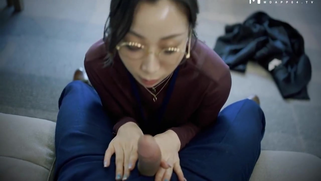 Md0180-1 - Big Titted Innocent Asian teen 18+ Get Tied Up And Dominated By Doctor In Sex Dungeon