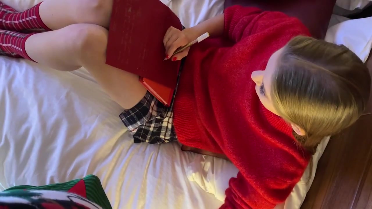 Leon Lambert And Tiffany Tatum - Spit On The Cock And Work On The Balls For And Try Not To Cum With And On Christmas