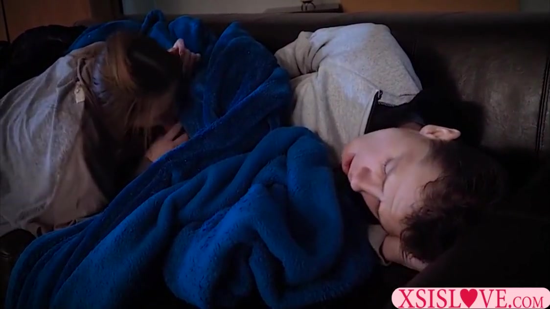 Body Heat And Body Meat With My Stepsister 6 Min