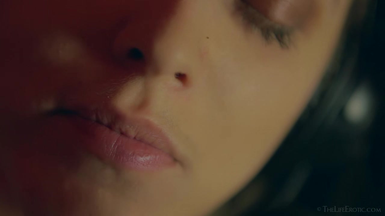 Bubble Gum 2 - Emily J - TheLifeErotic