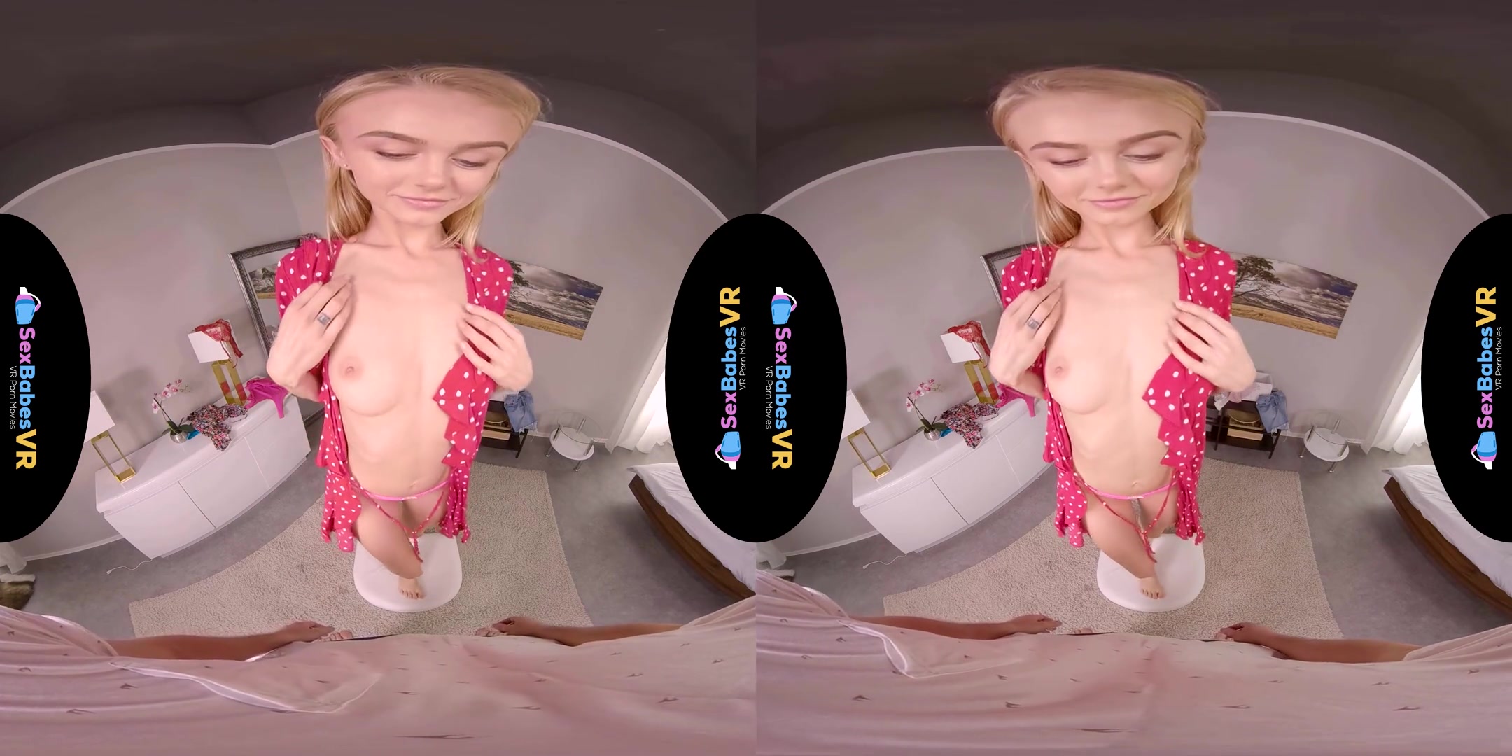 Nancy A in You're Beautiful - SexBabesVR
