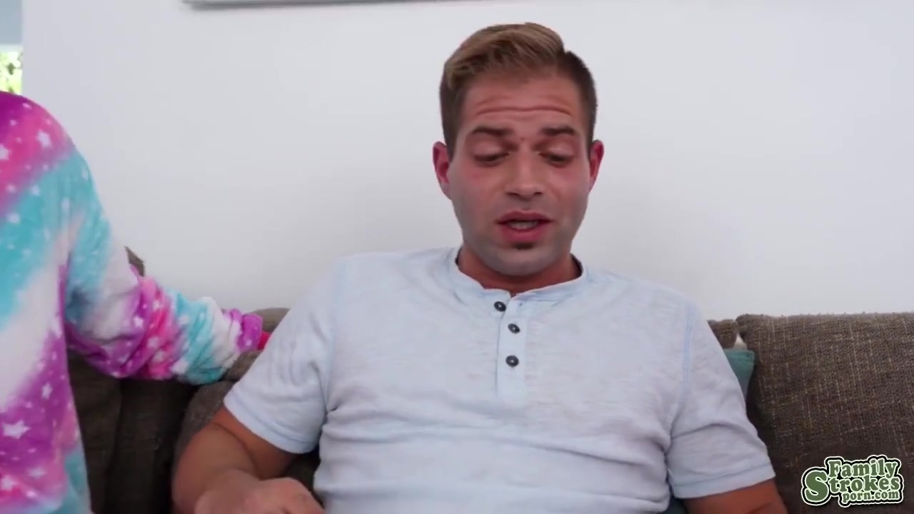 Callie And Gaby Sucked And Rides Nickys Cock