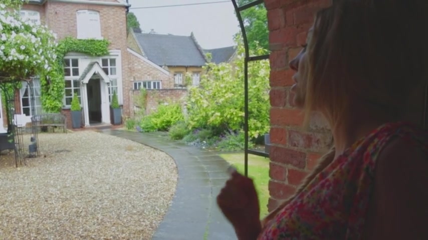 The Secret Garden - MYLF