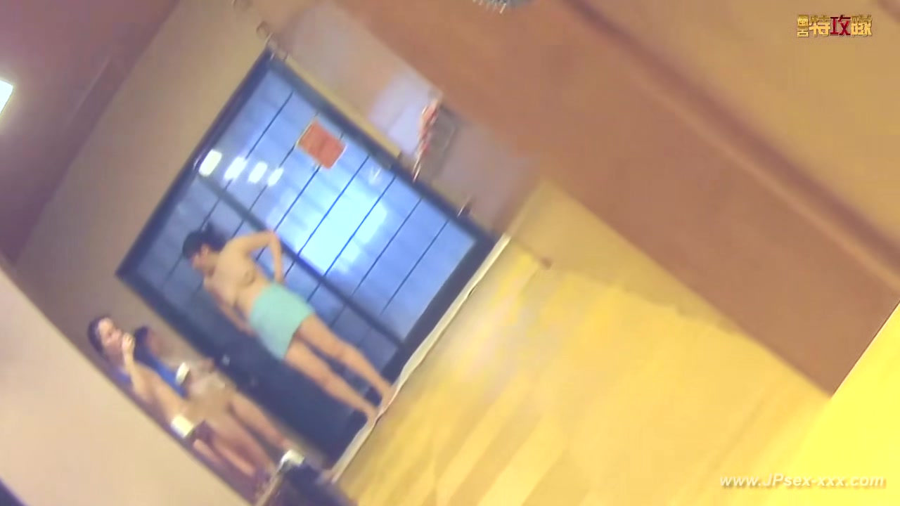 japanese public bathroom changeroom.100