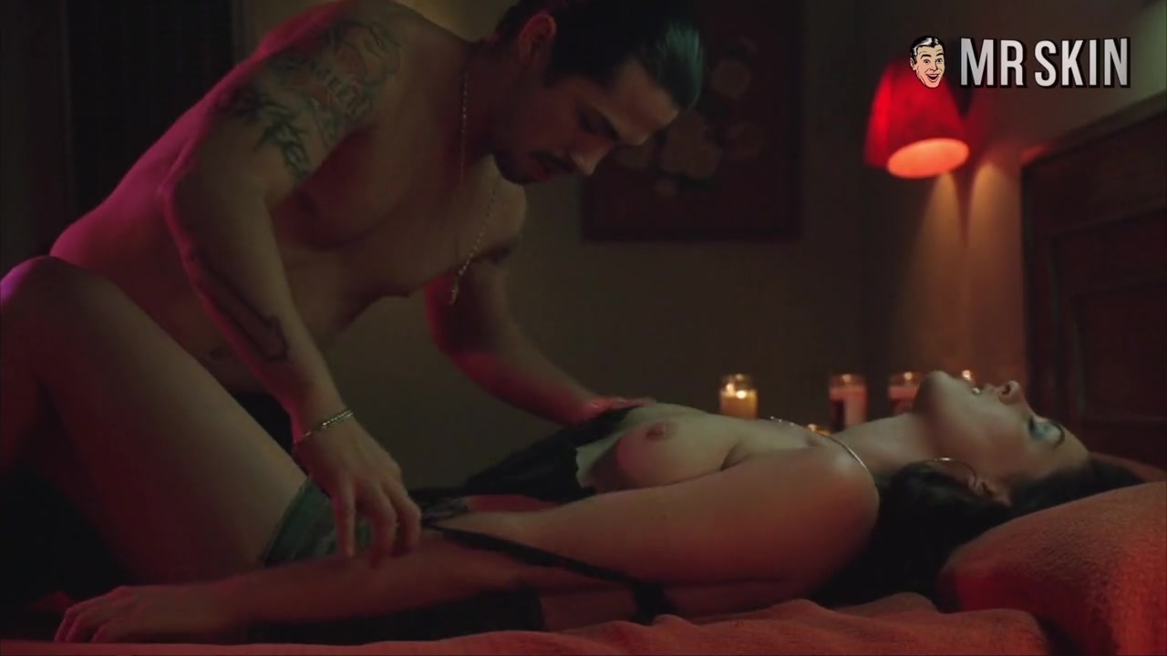 White Queen Anne Hathaway Will Smoke Your Caterpillar - Mr.Skin