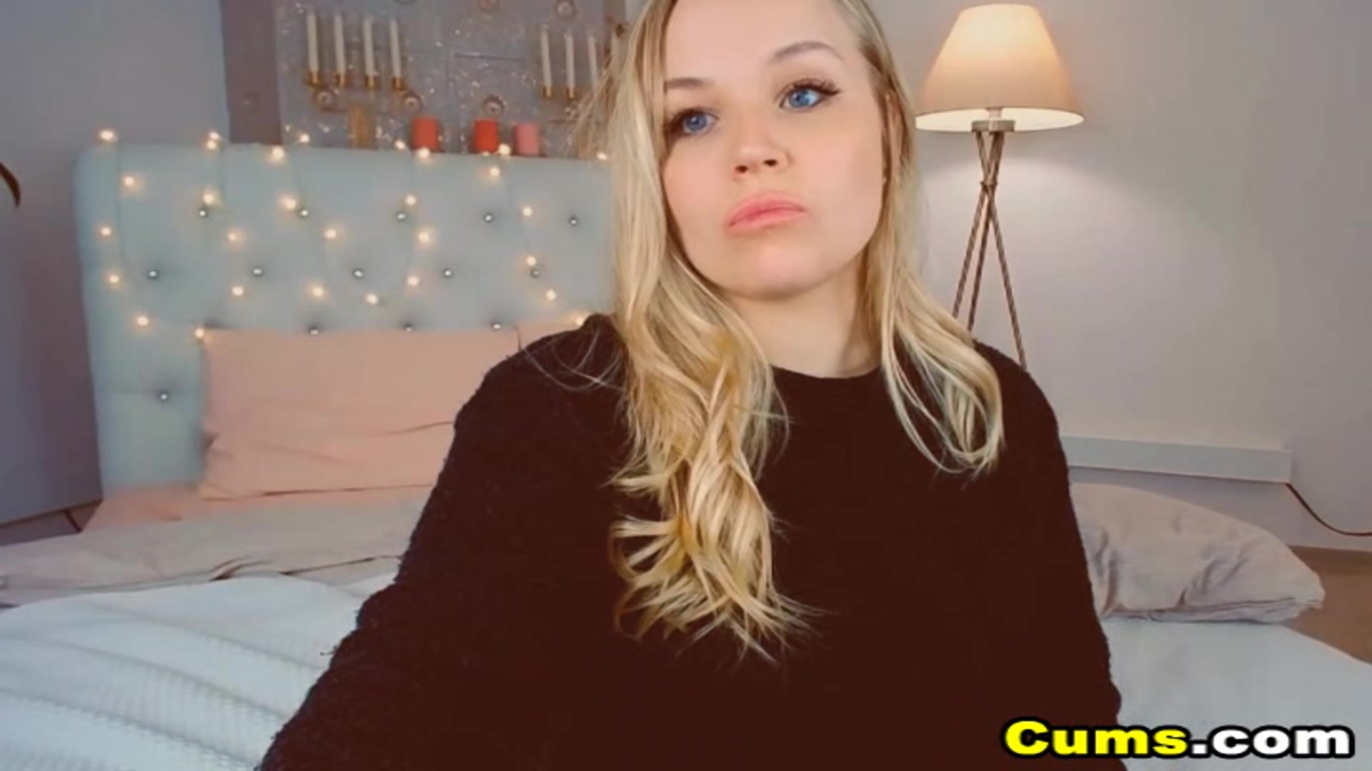 Gorgeous Blonde Babe Gets Naughty On Cam