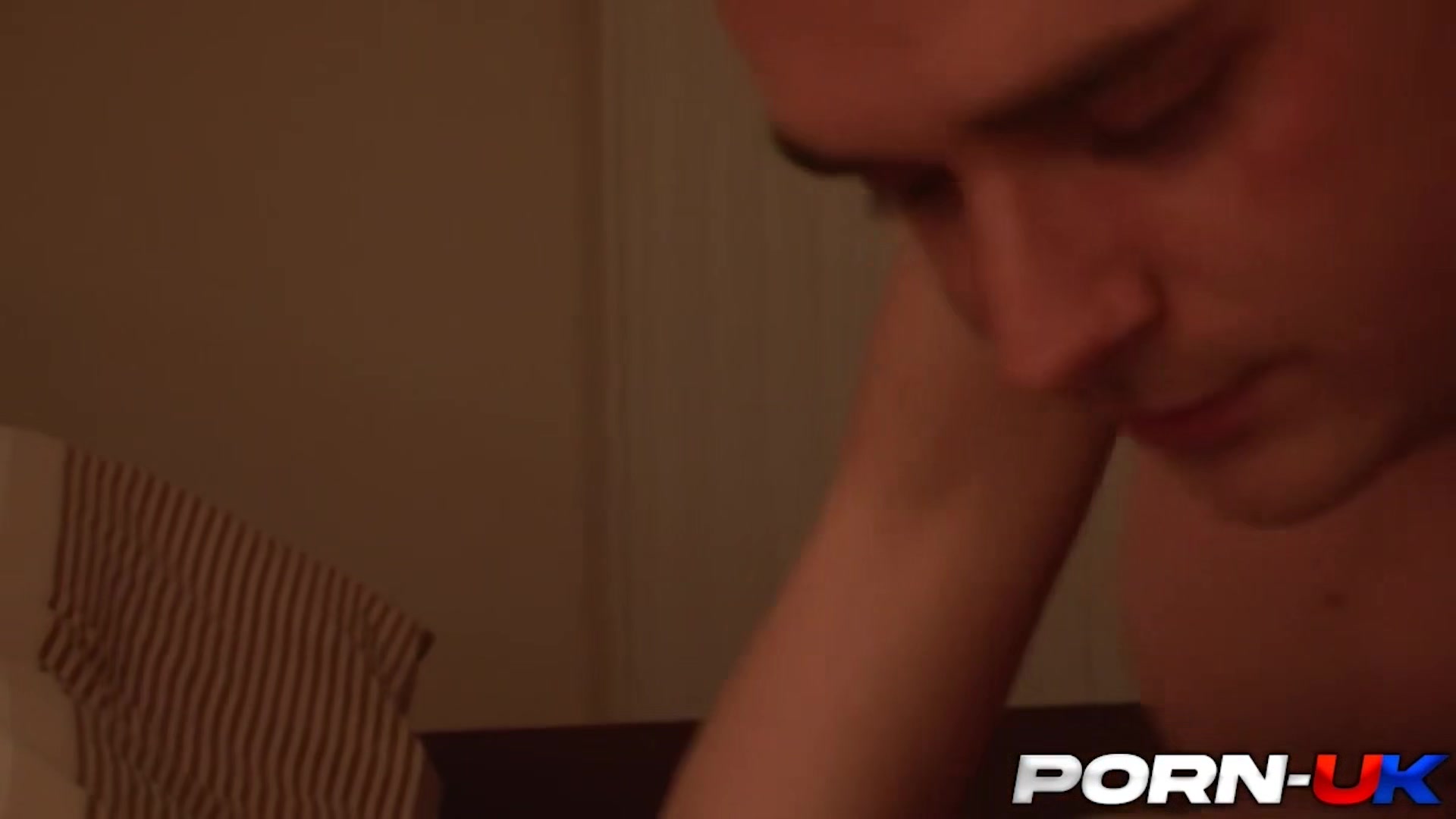 Cheating UK Wife Samantha Bentley Blows and Fucks The Delivery Guy