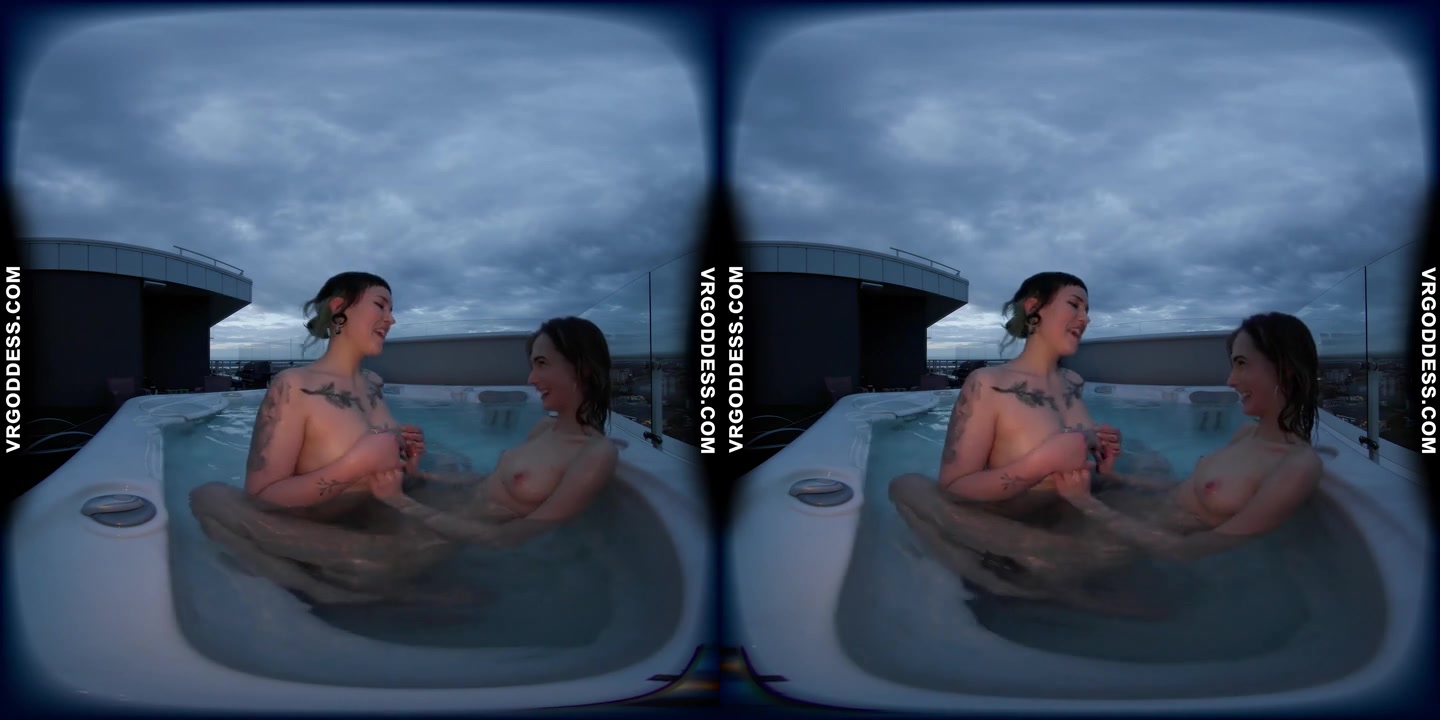 Sammie And Her Friend Poppy Scissoring And Tribbing In The Jacuzzi