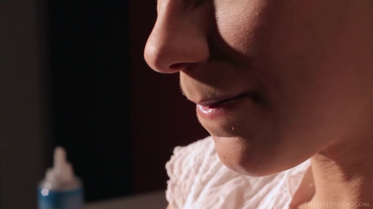 Delicious - Victoria Sweet - TheLifeErotic