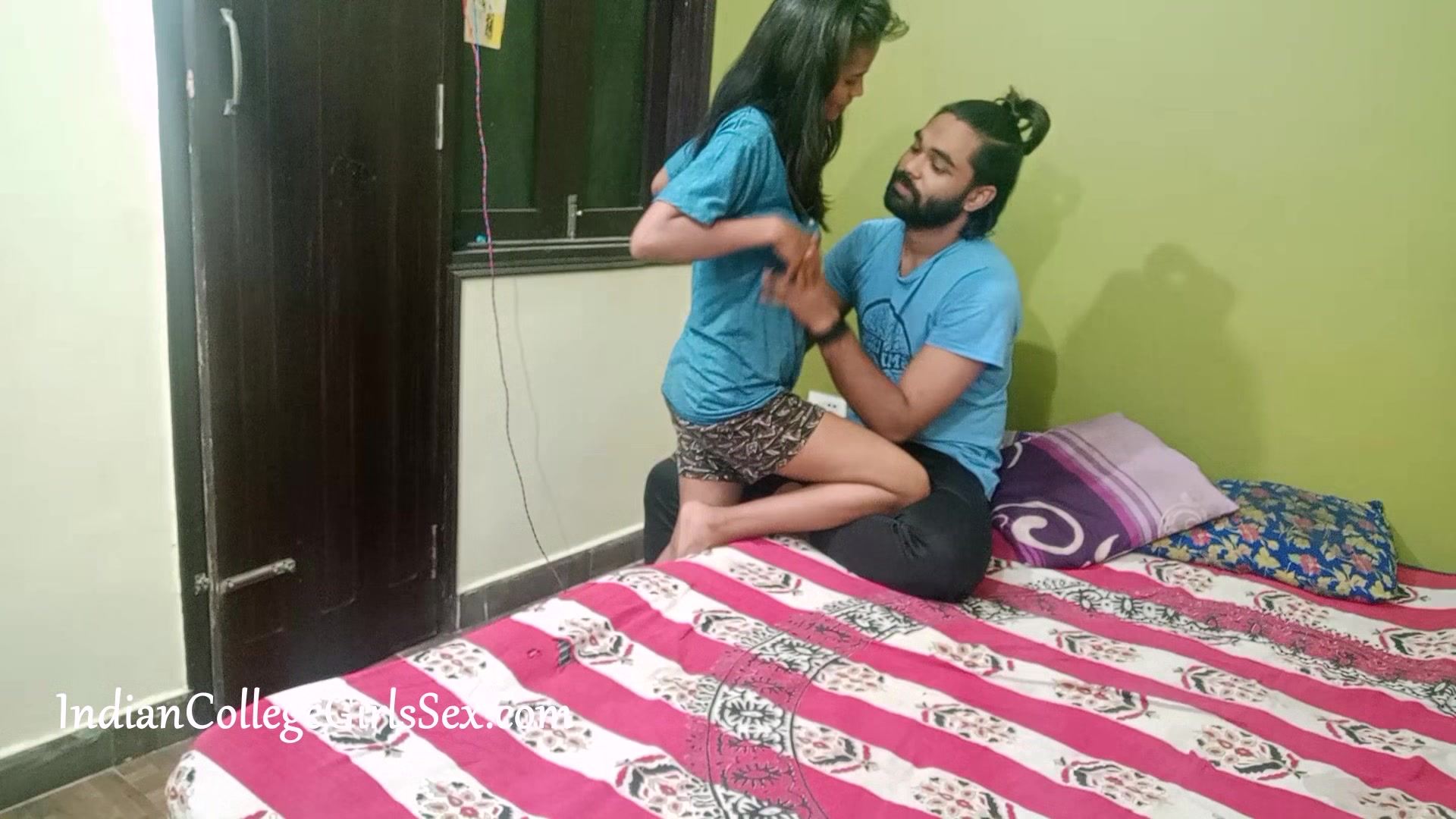 18 Years Old Juicy Indian teen 18+ Love Hardcore Fucking With Cum Inside Pussy