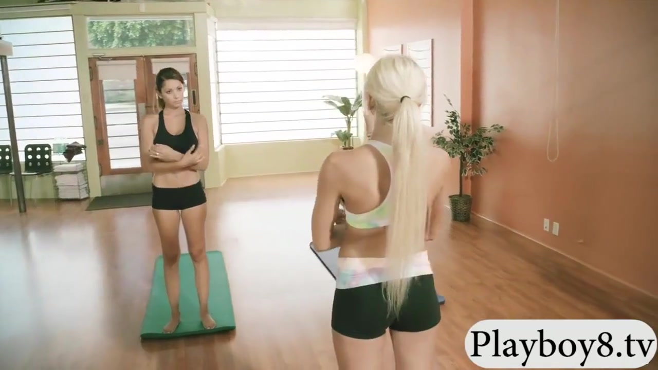 Yoga Session With Big Boobs Trainer With Her New Techni