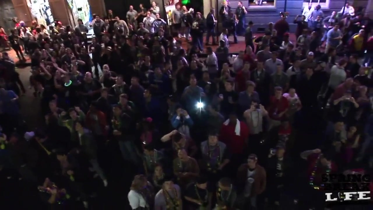 New Orleans Mardi Gras Party with Flashing and Ass Licking Behind the Scenes - SpringbreakLife