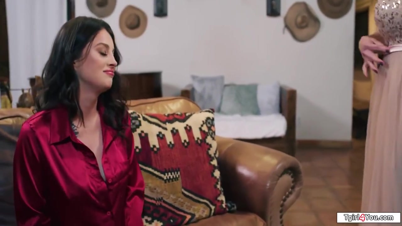 That Intimate Dance Got Me A Tgirl Boner With Maddy May And Lucy Hart