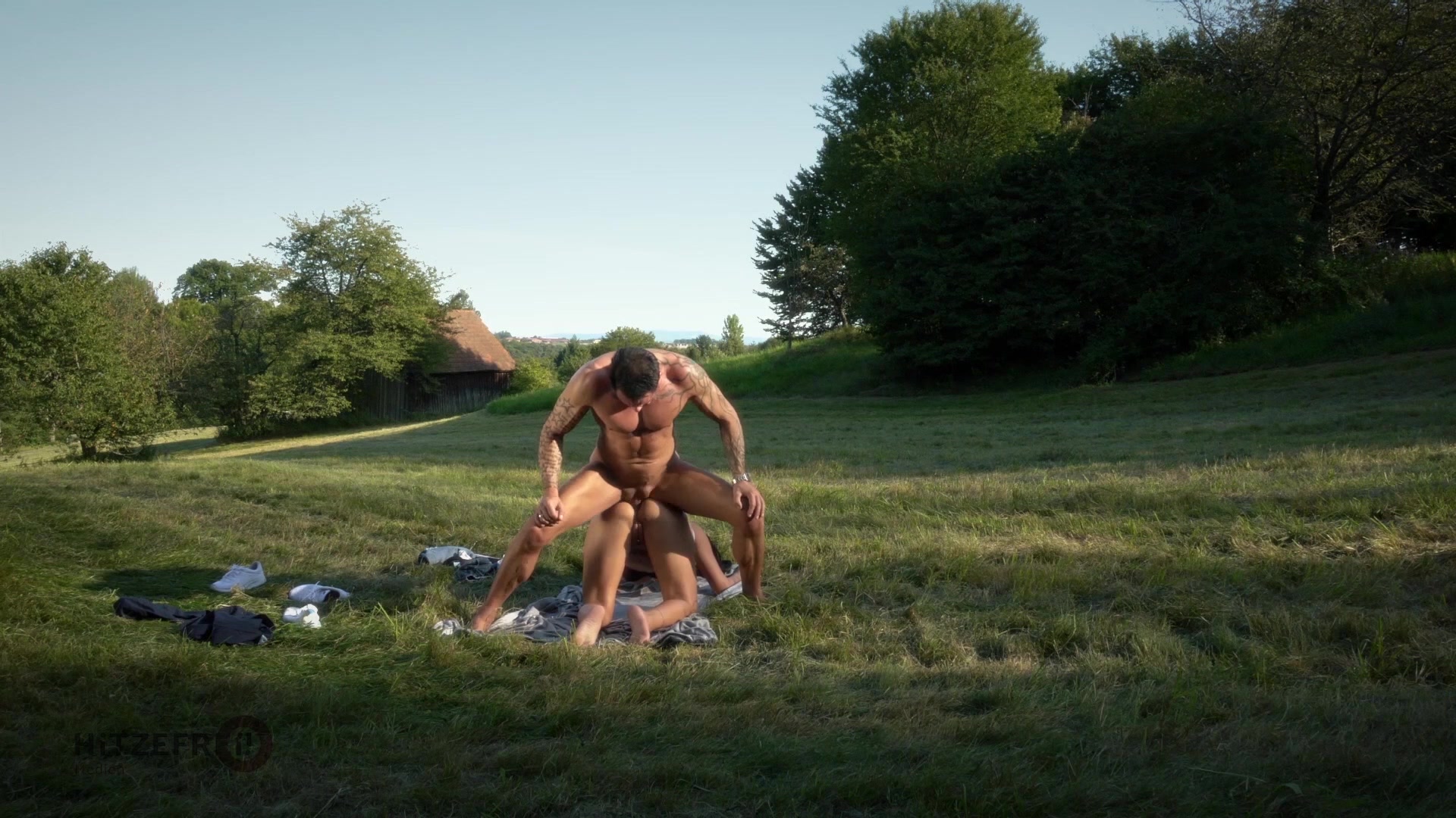 Anal Outdoor Pleasure - Hitzefrei