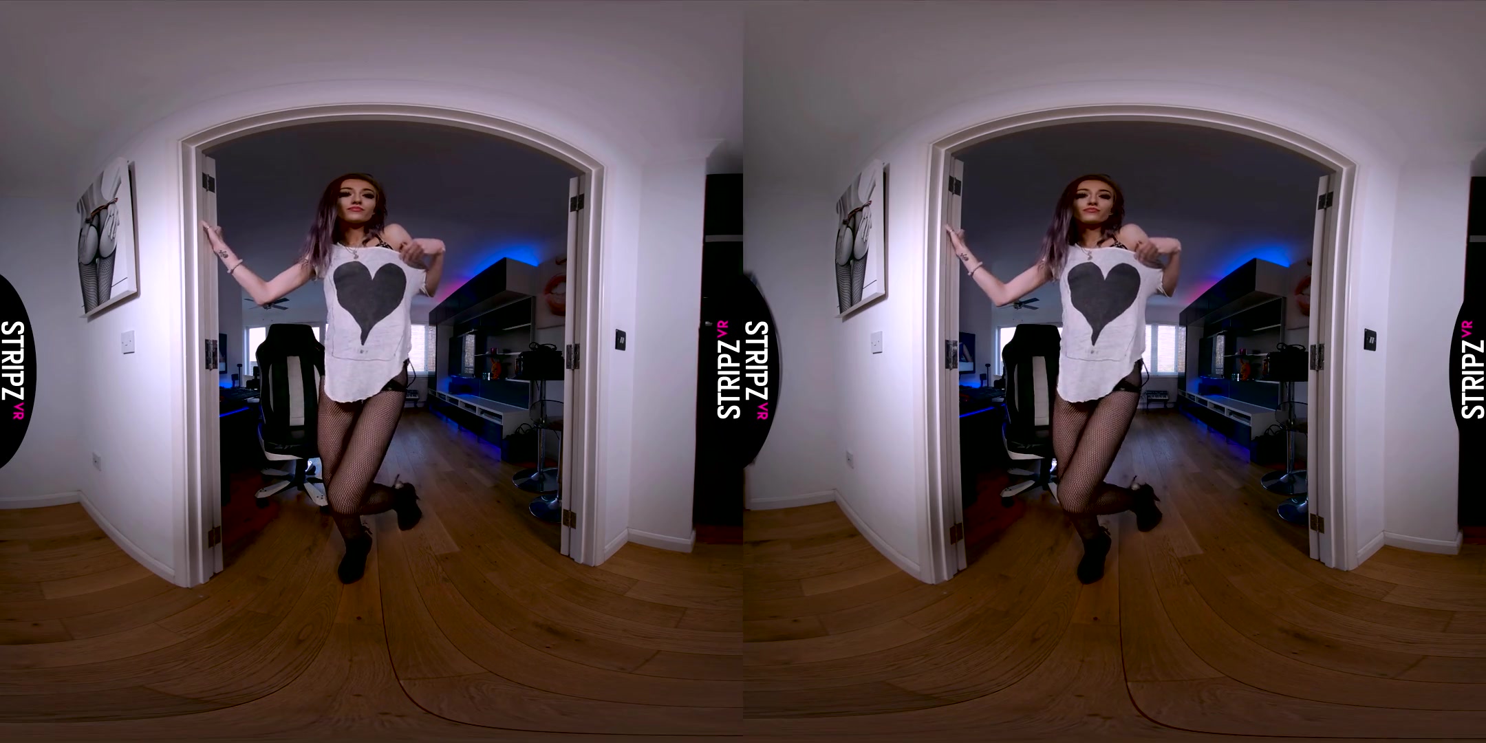 Jizzles in Dark Heart - StripzVR