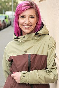 Alex Bee