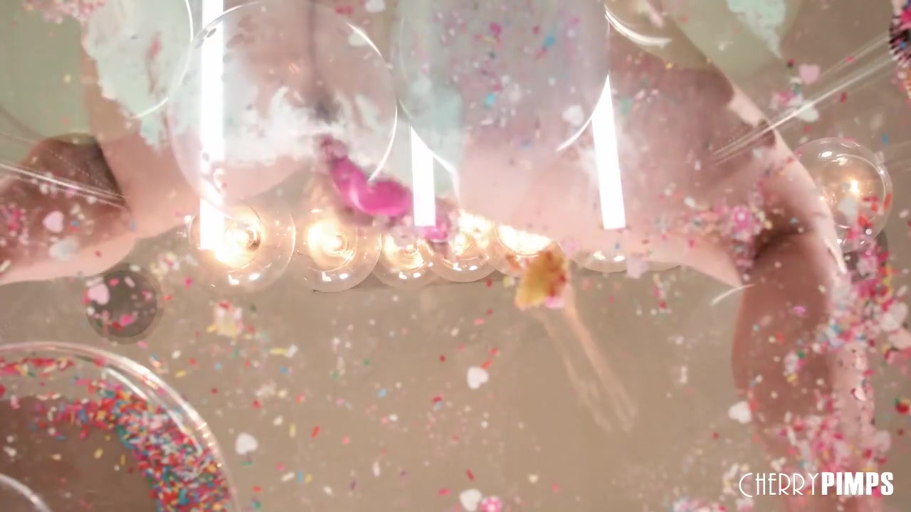 Big Boobs Babe Sits On Her Birthday Cake And Plays With Her Treats Before Masturbating With Her Vibrator - Maddy May