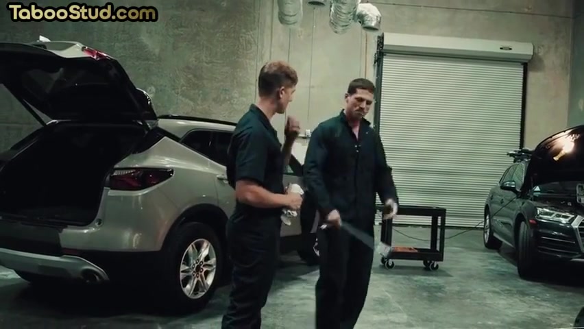 Car Mechanic Stud Assfucked By Colleague Till Cumshot On Car