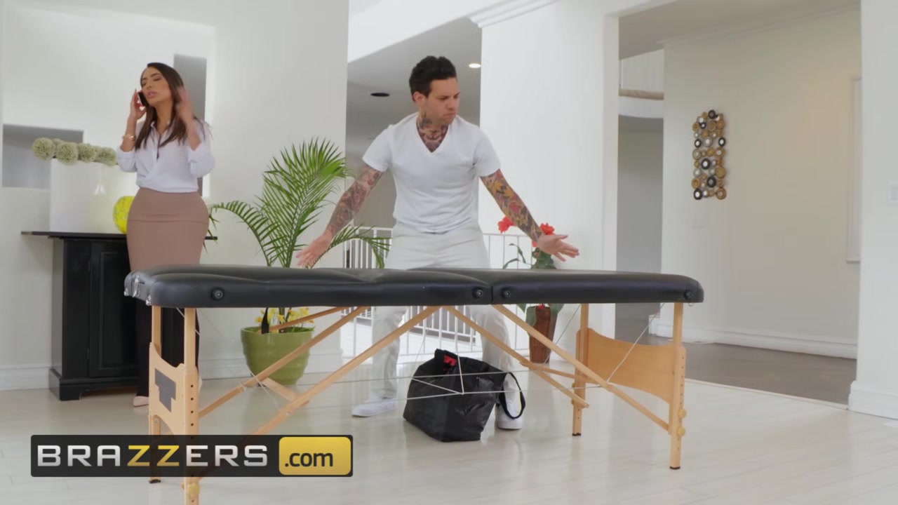 Brazzers Dirty Masseur Lela Star Small Hands Never Enough Oil