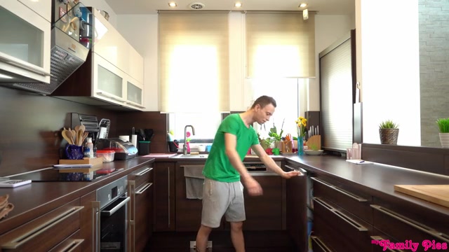 Maybe If You Eat This Pussy Youll Grow Taller - S32:E2 - Nubiles-Porn