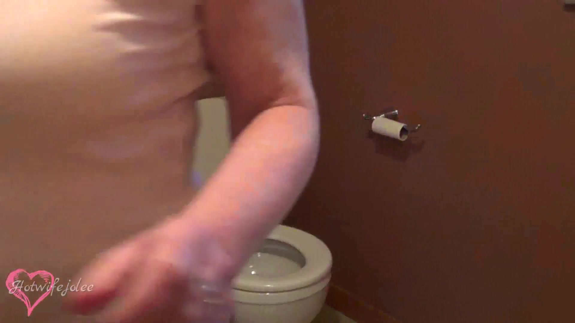 Compilation Of Toilet Peeing - TacAmateurs