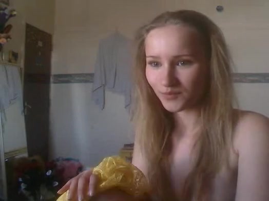 Small tittied lady undresses her useless clothes