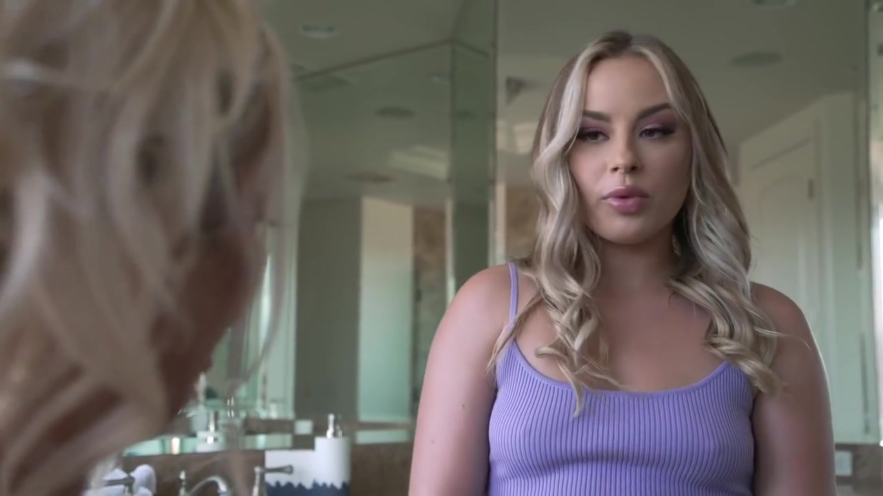 Courtney Taylor And Anna Claire - Lhf 1356 Uhd