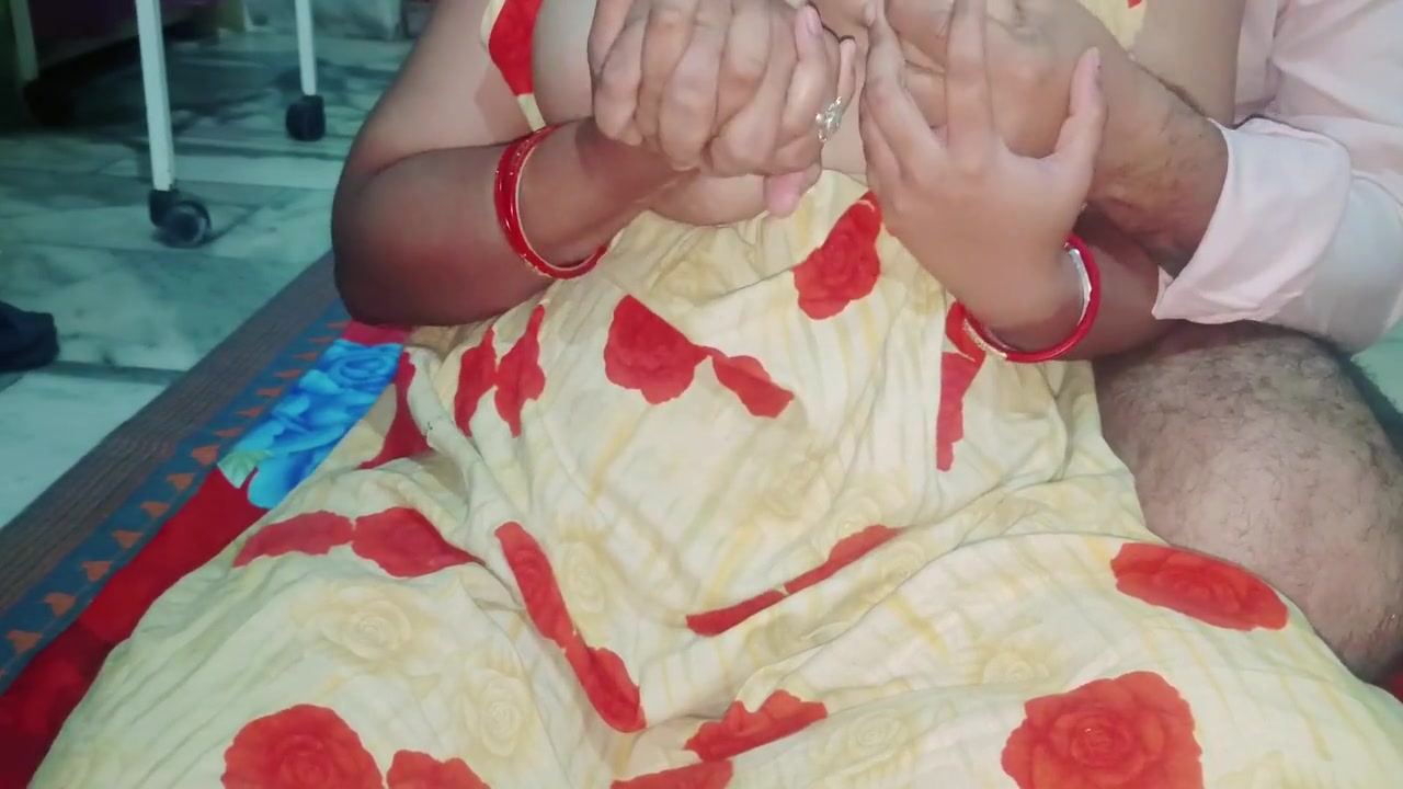 Bengali Aunty Provides Girl For Sex!! Latest Hindi Web Series Sex - Best Hot