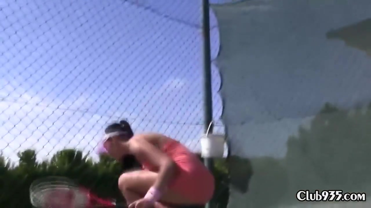 Two Tennis Chicks Screwed On The Court