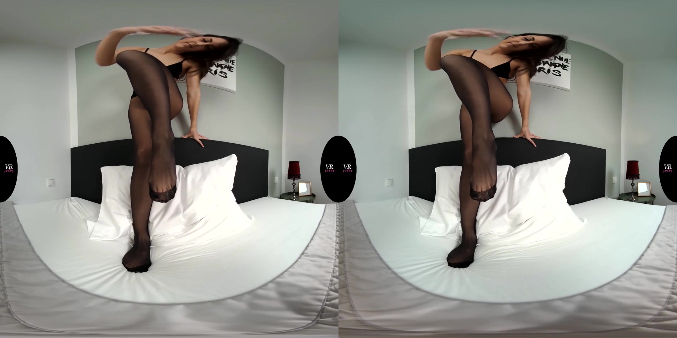 Gigantic Glass Dildo Fucking; Solo Babe Masturbation 3D Porn