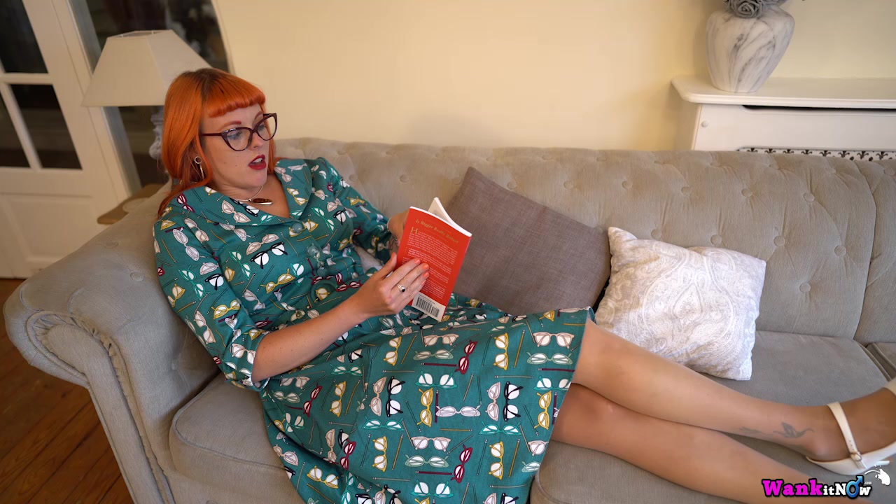 Auburn Fox - Let Me See Your Dick - Sexy Videos - WankitNow