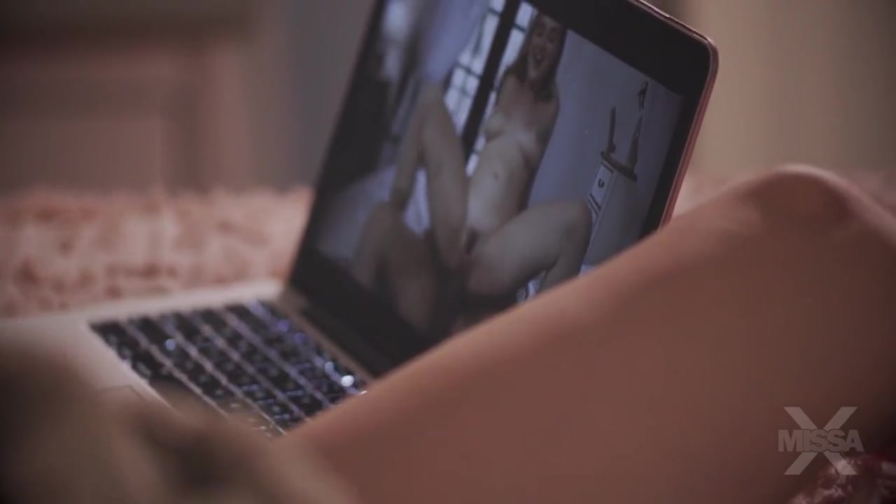Missa X And Anya Olsen In Watching Porn With 7 Min