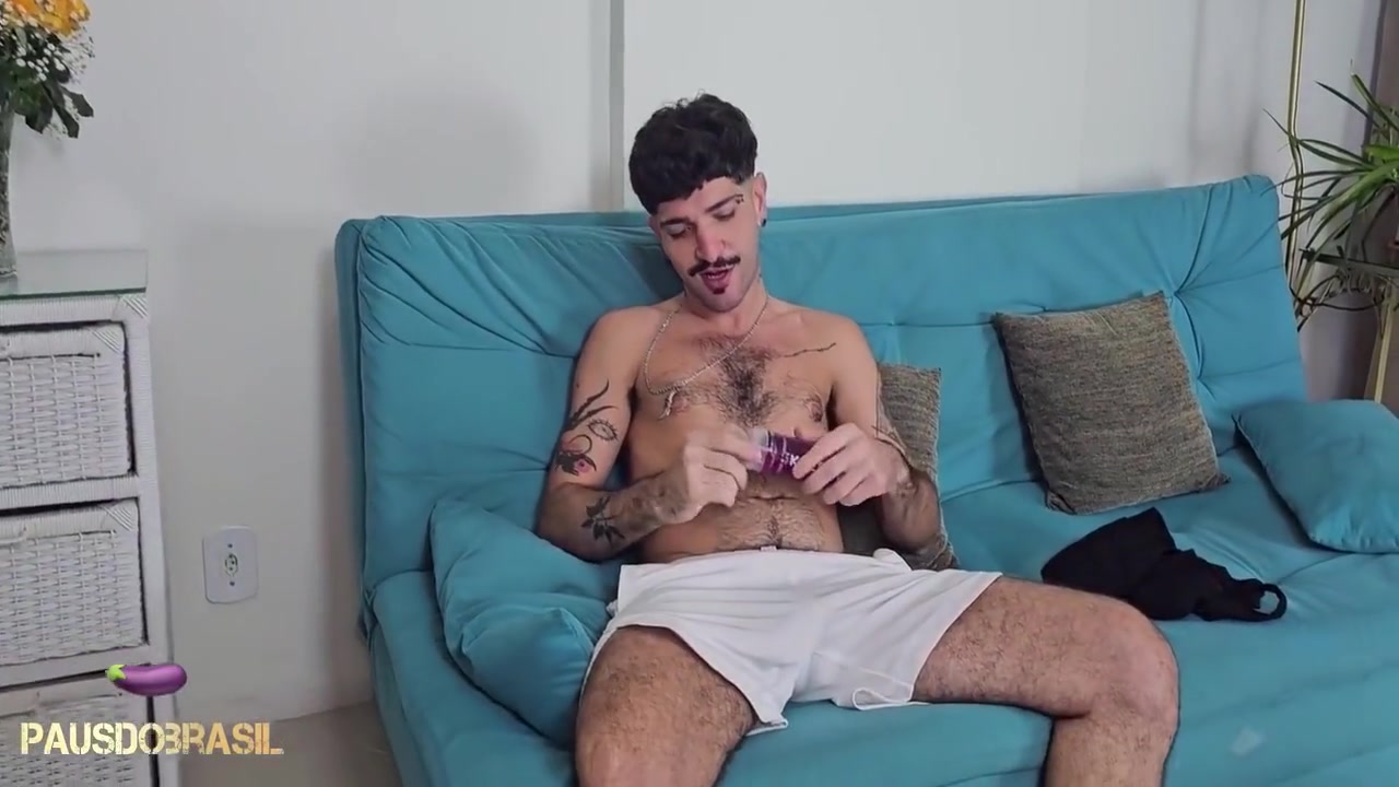 Machucado Pau Grosso 5 Min With Roger Carioca And Gay Porn